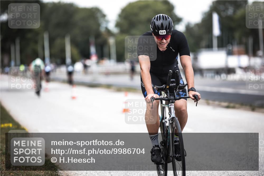 16.08.2026 - KN Förde Triathlon 2026 H.Heesch http://msf.ph/oto/9986704 16.08.2026 13:11:44 Radfahren 522, 548, 581, 702 meine-sportfotos.de