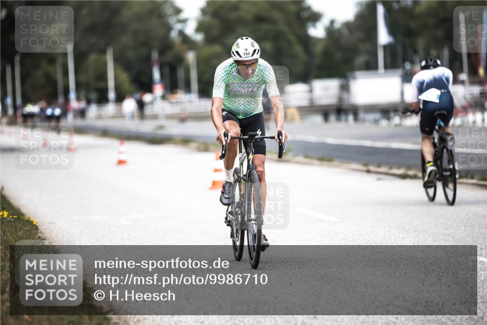 16.08.2026 - KN Förde Triathlon 2026 H.Heesch http://msf.ph/oto/9986710 16.08.2026 13:11:48 Radfahren 522, 702 meine-sportfotos.de