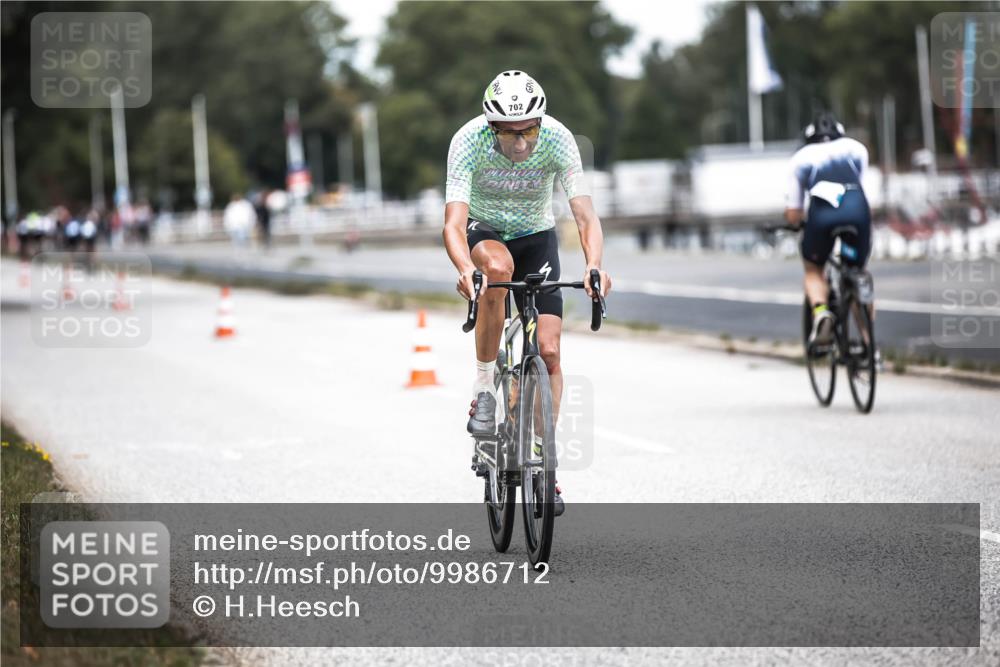 16.08.2026 - KN Förde Triathlon 2026 H.Heesch http://msf.ph/oto/9986712 16.08.2026 13:11:48 Radfahren 522, 702 meine-sportfotos.de