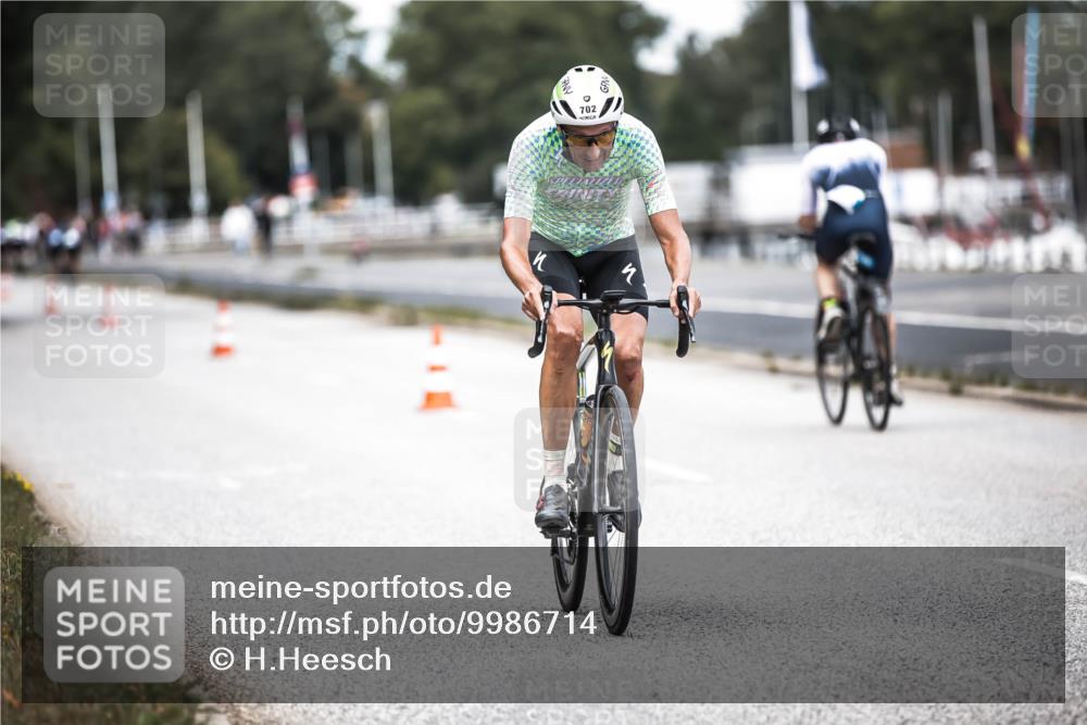 16.08.2026 - KN Förde Triathlon 2026 H.Heesch http://msf.ph/oto/9986714 16.08.2026 13:11:48 Radfahren 522, 702 meine-sportfotos.de