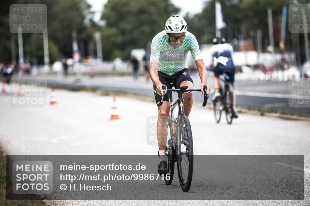 16.08.2026 - KN Förde Triathlon 2026 H.Heesch http://msf.ph/oto/9986716 16.08.2026 13:11:48 Radfahren 522, 702 meine-sportfotos.de