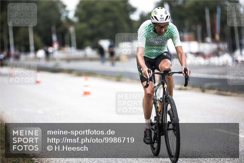 16.08.2026 - KN Förde Triathlon 2026 H.Heesch http://msf.ph/oto/9986719 16.08.2026 13:11:49 Radfahren 702 meine-sportfotos.de