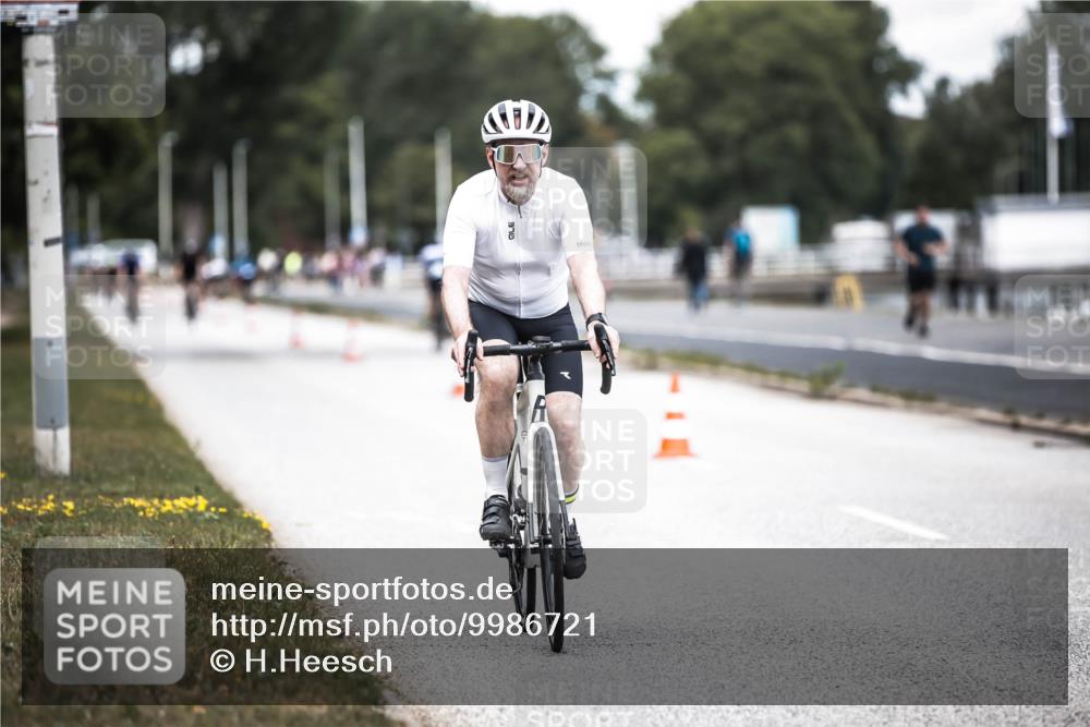 16.08.2026 - KN Förde Triathlon 2026 H.Heesch http://msf.ph/oto/9986721 16.08.2026 13:11:54 Radfahren 533, 737 meine-sportfotos.de
