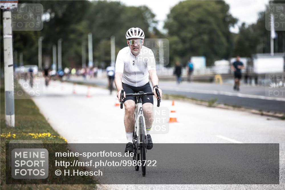 16.08.2026 - KN Förde Triathlon 2026 H.Heesch http://msf.ph/oto/9986722 16.08.2026 13:11:54 Radfahren 533, 737 meine-sportfotos.de