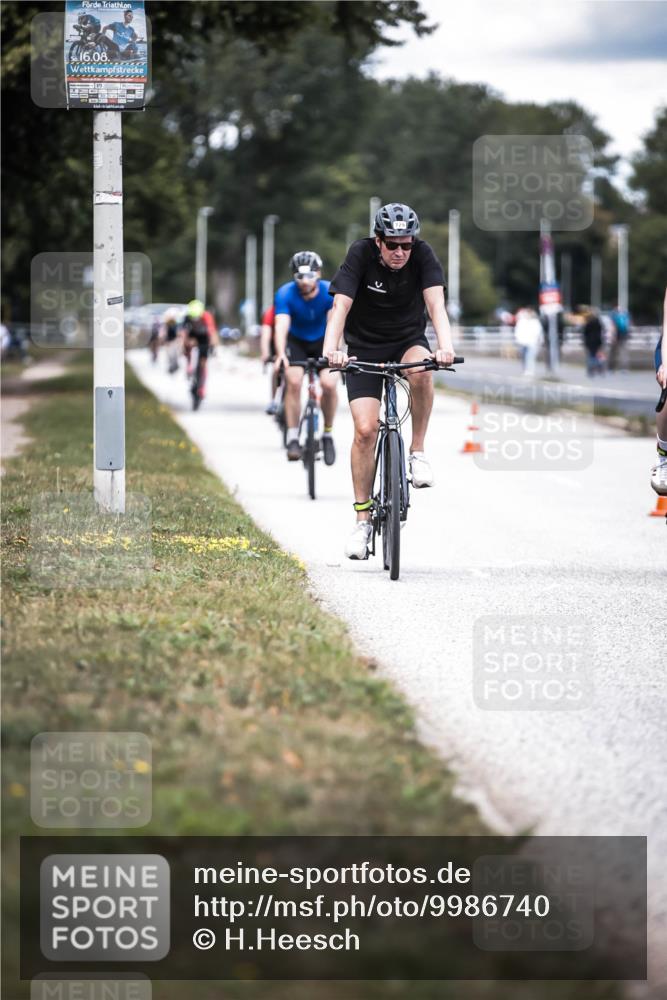 16.08.2026 - KN Förde Triathlon 2026 H.Heesch http://msf.ph/oto/9986740 16.08.2026 13:12:05 Radfahren 512, 555, 589, 705, 726, 729, 739, 746 meine-sportfotos.de