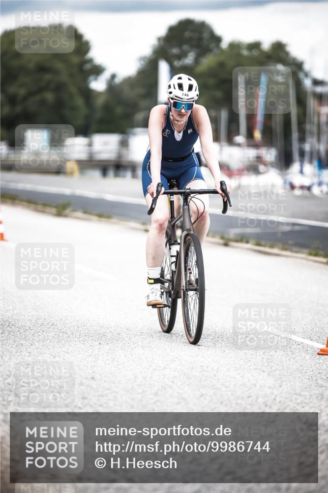 16.08.2026 - KN Förde Triathlon 2026 H.Heesch http://msf.ph/oto/9986744 16.08.2026 13:12:06 Radfahren 512, 555, 578, 589, 705, 726, 729, 739, 746 meine-sportfotos.de