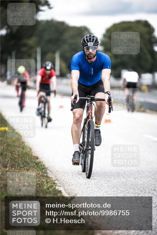 16.08.2026 - KN Förde Triathlon 2026 H.Heesch http://msf.ph/oto/9986755 16.08.2026 13:12:08 Radfahren 555, 578, 589, 705, 726, 729, 739, 746 meine-sportfotos.de