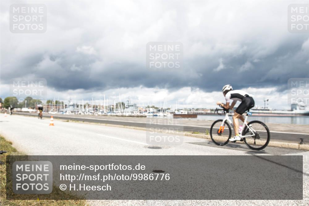 16.08.2026 - KN Förde Triathlon 2026 H.Heesch http://msf.ph/oto/9986776 16.08.2026 12:55:23 Radfahren 502, 546, 572, 587, 719 meine-sportfotos.de