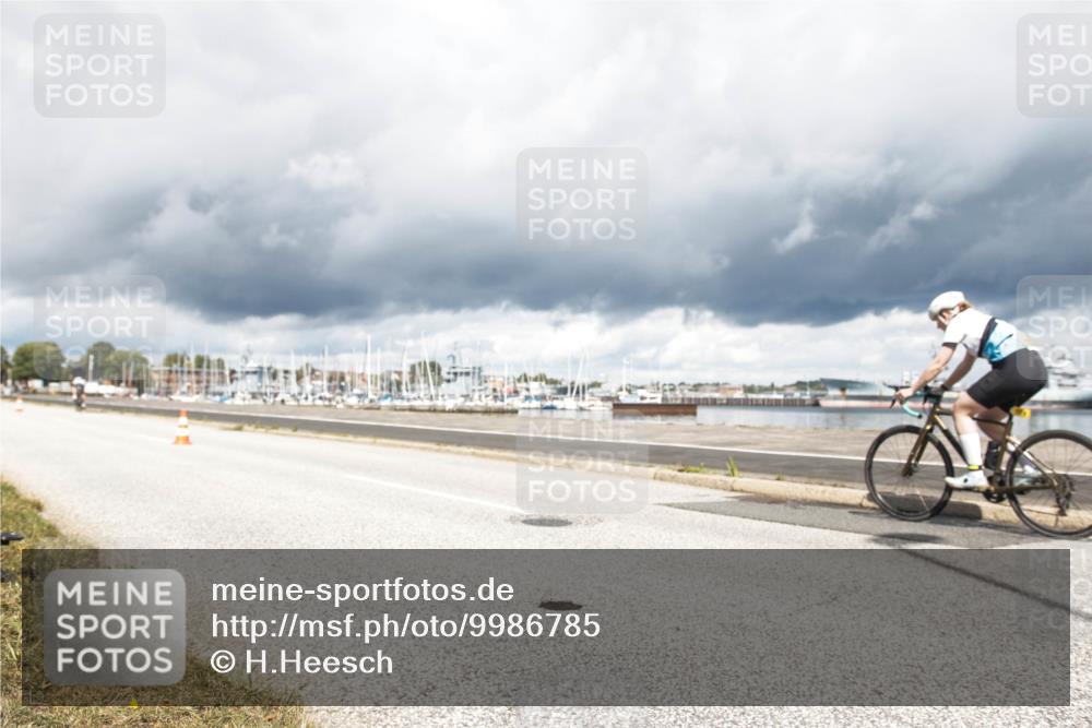16.08.2026 - KN Förde Triathlon 2026 H.Heesch http://msf.ph/oto/9986785 16.08.2026 12:55:33 Radfahren 526, 535, 580 meine-sportfotos.de