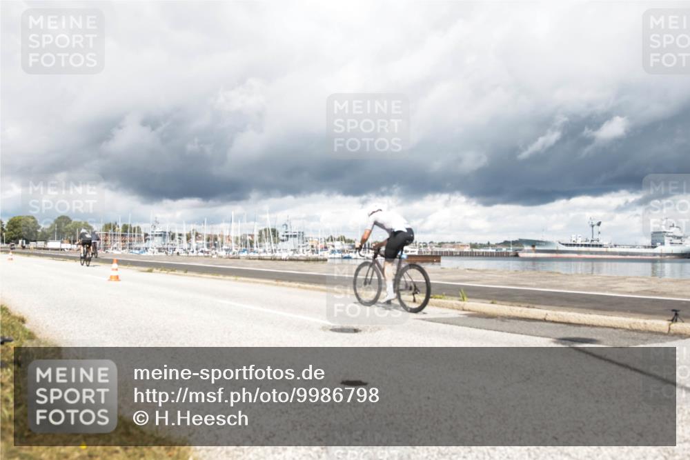 16.08.2026 - KN Förde Triathlon 2026 H.Heesch http://msf.ph/oto/9986798 16.08.2026 12:56:00 Radfahren 509, 542, 600, 704, 724, 727 meine-sportfotos.de
