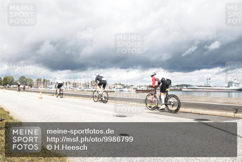 16.08.2026 - KN Förde Triathlon 2026 H.Heesch http://msf.ph/oto/9986799 16.08.2026 12:56:01 Radfahren 509, 600, 704, 714 meine-sportfotos.de