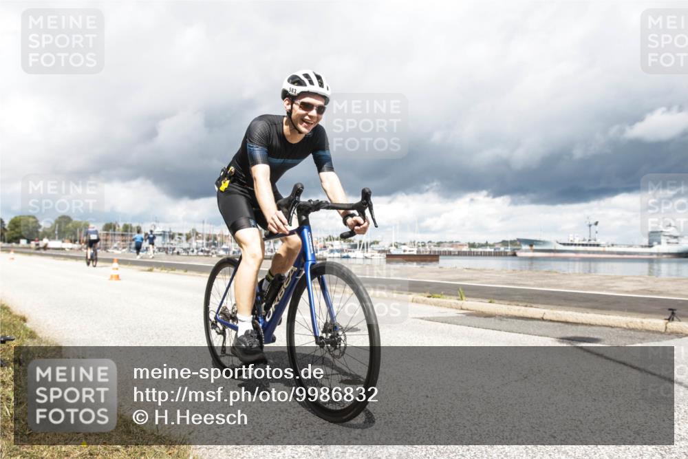 16.08.2026 - KN Förde Triathlon 2026 H.Heesch http://msf.ph/oto/9986832 16.08.2026 12:56:58 Radfahren 511, 583, 745 meine-sportfotos.de