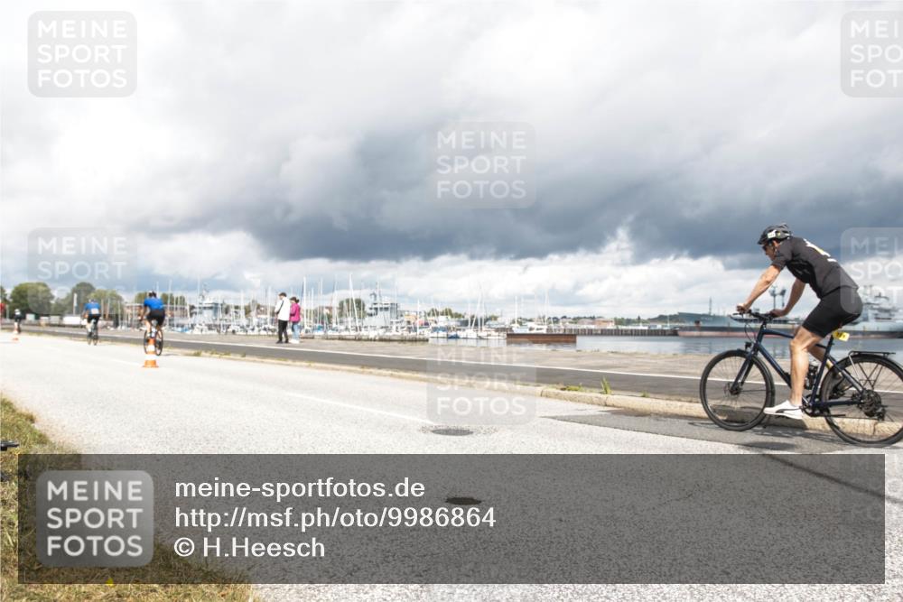 16.08.2026 - KN Förde Triathlon 2026 H.Heesch http://msf.ph/oto/9986864 16.08.2026 12:58:05 Radfahren 509, 513, 722, 724, 727, 735, 740 meine-sportfotos.de