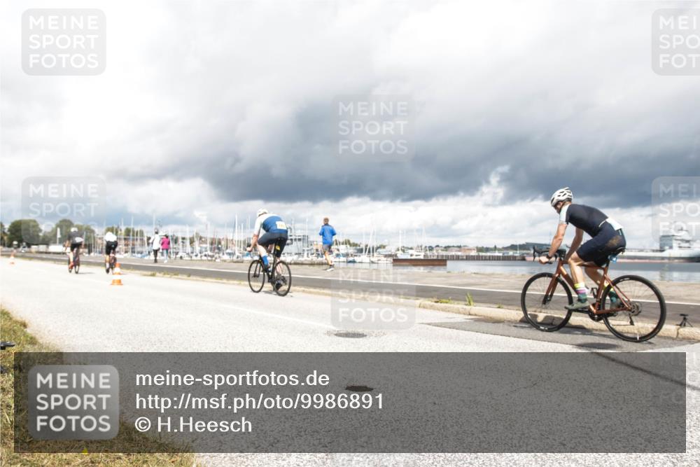 16.08.2026 - KN Förde Triathlon 2026 H.Heesch http://msf.ph/oto/9986891 16.08.2026 12:58:23 Radfahren 590, 594, 597, 607 meine-sportfotos.de