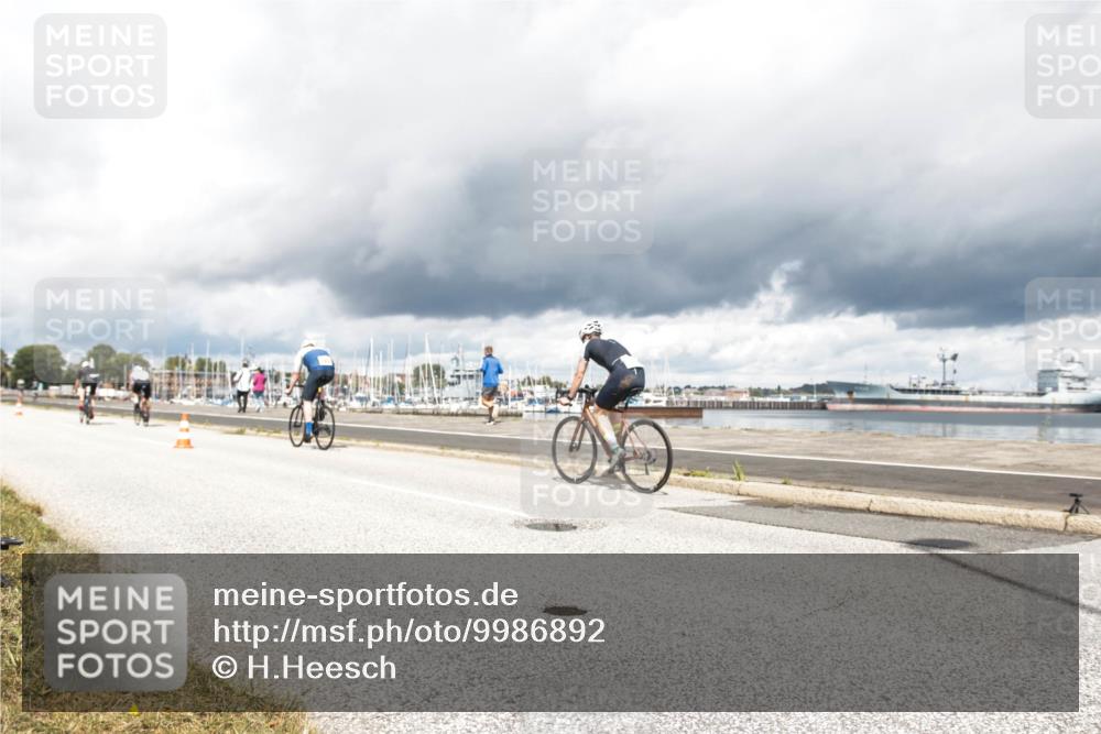 16.08.2026 - KN Förde Triathlon 2026 H.Heesch http://msf.ph/oto/9986892 16.08.2026 12:58:24 Radfahren 590, 597, 607, 716 meine-sportfotos.de