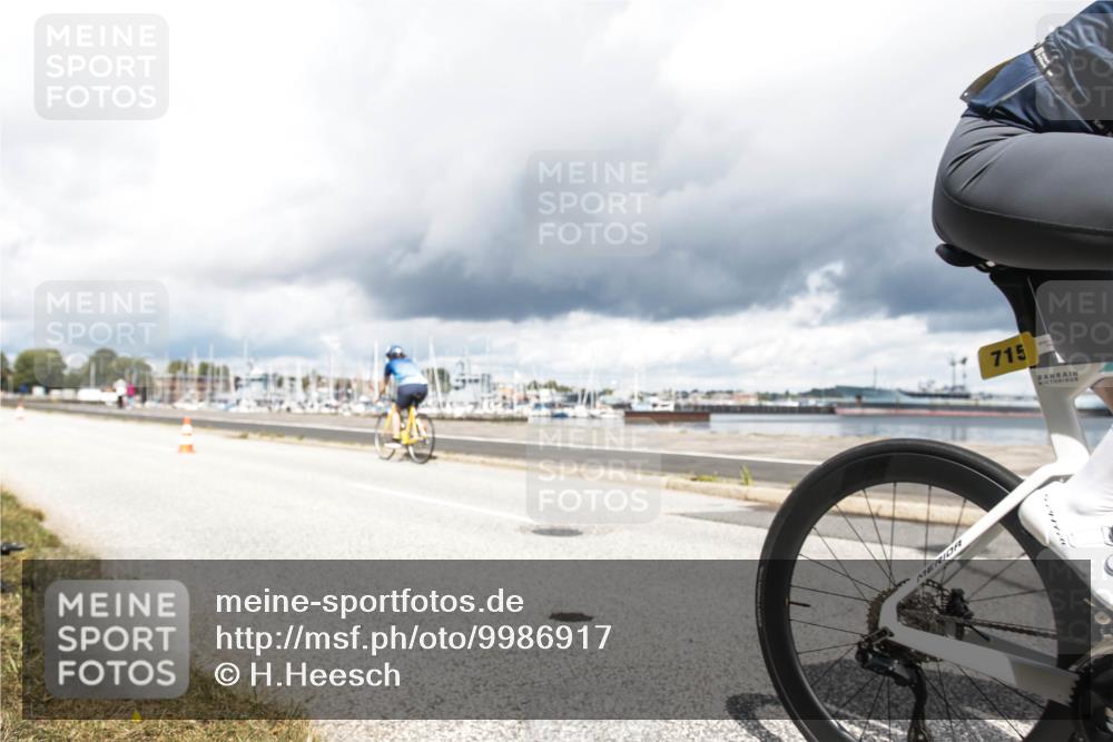 16.08.2026 - KN Förde Triathlon 2026 H.Heesch http://msf.ph/oto/9986917 16.08.2026 12:58:52 Radfahren 521, 715, 737 meine-sportfotos.de