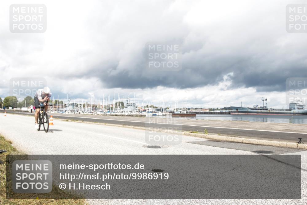 16.08.2026 - KN Förde Triathlon 2026 H.Heesch http://msf.ph/oto/9986919 16.08.2026 12:58:54 Radfahren 521, 522, 715, 737 meine-sportfotos.de