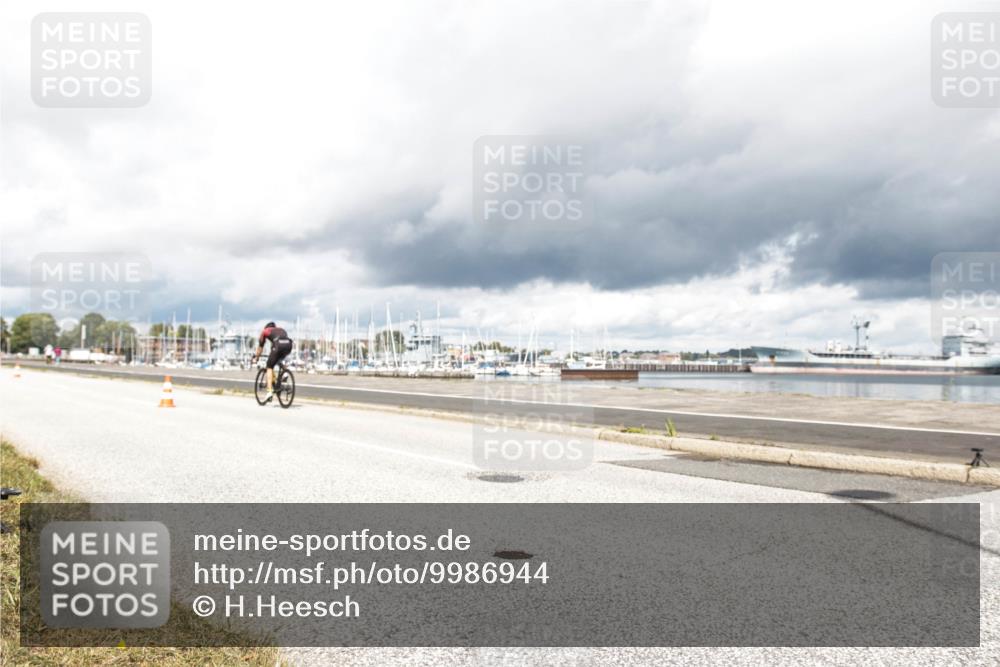 16.08.2026 - KN Förde Triathlon 2026 H.Heesch http://msf.ph/oto/9986944 16.08.2026 12:59:29 Radfahren 519, 710 meine-sportfotos.de