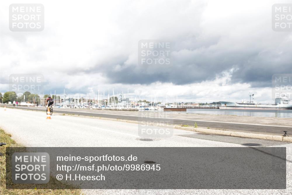 16.08.2026 - KN Förde Triathlon 2026 H.Heesch http://msf.ph/oto/9986945 16.08.2026 12:59:30 Radfahren 519, 710 meine-sportfotos.de