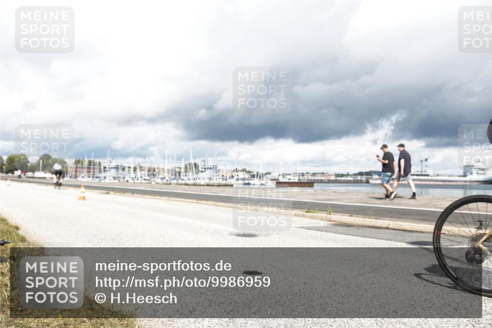 16.08.2026 - KN Förde Triathlon 2026 H.Heesch http://msf.ph/oto/9986959 16.08.2026 12:59:37 Radfahren 543, 598, 604, 612 meine-sportfotos.de