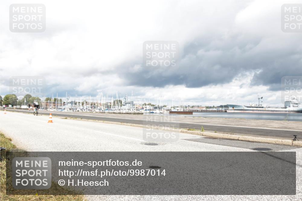 16.08.2026 - KN Förde Triathlon 2026 H.Heesch http://msf.ph/oto/9987014 16.08.2026 13:00:15 Radfahren 576 meine-sportfotos.de