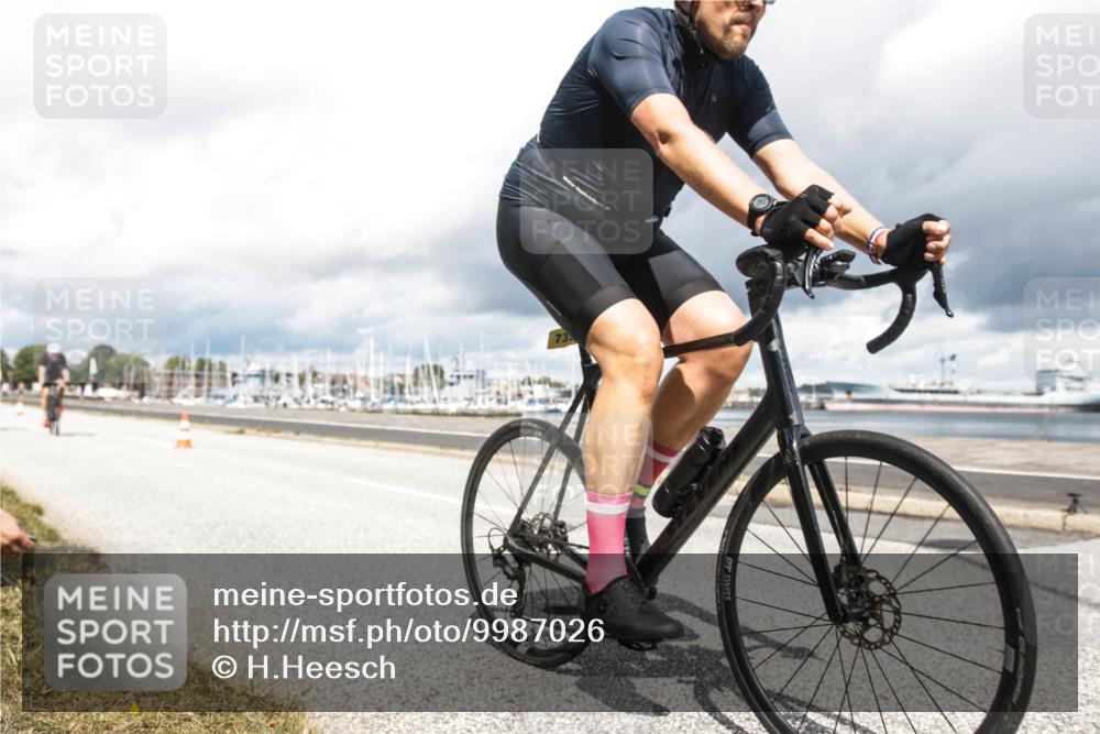 16.08.2026 - KN Förde Triathlon 2026 H.Heesch http://msf.ph/oto/9987026 16.08.2026 13:00:24 Radfahren 551, 578, 602, 701, 732, 735, 736 meine-sportfotos.de