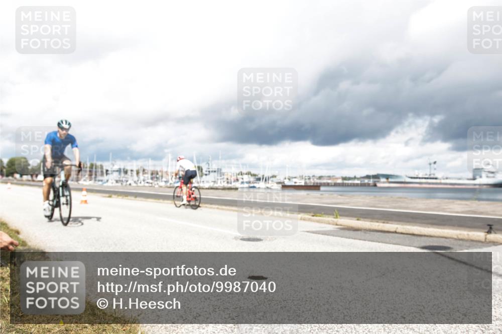 16.08.2026 - KN Förde Triathlon 2026 H.Heesch http://msf.ph/oto/9987040 16.08.2026 13:00:28 Radfahren 524, 577, 578, 601, 602, 736 meine-sportfotos.de