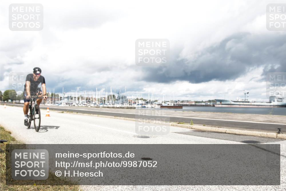 16.08.2026 - KN Förde Triathlon 2026 H.Heesch http://msf.ph/oto/9987052 16.08.2026 13:01:30 Radfahren 504, 522, 595, 610 meine-sportfotos.de