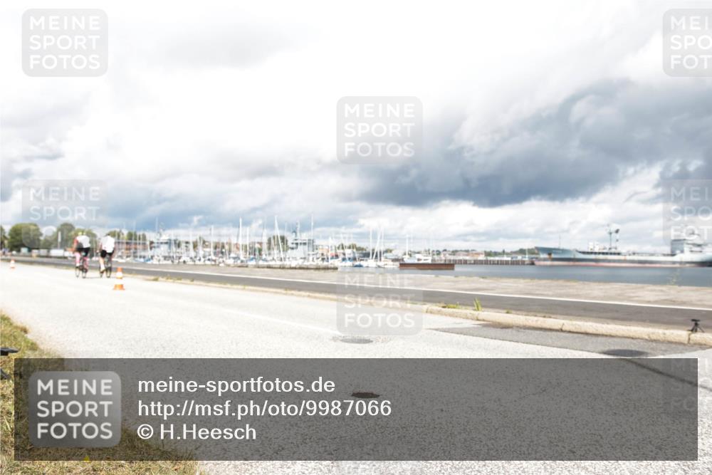 16.08.2026 - KN Förde Triathlon 2026 H.Heesch http://msf.ph/oto/9987066 16.08.2026 13:01:36 Radfahren 541, 606, 710 meine-sportfotos.de