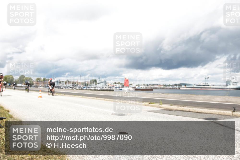 16.08.2026 - KN Förde Triathlon 2026 H.Heesch http://msf.ph/oto/9987090 16.08.2026 13:01:51 Radfahren 532, 598, 719, 733, 738 meine-sportfotos.de