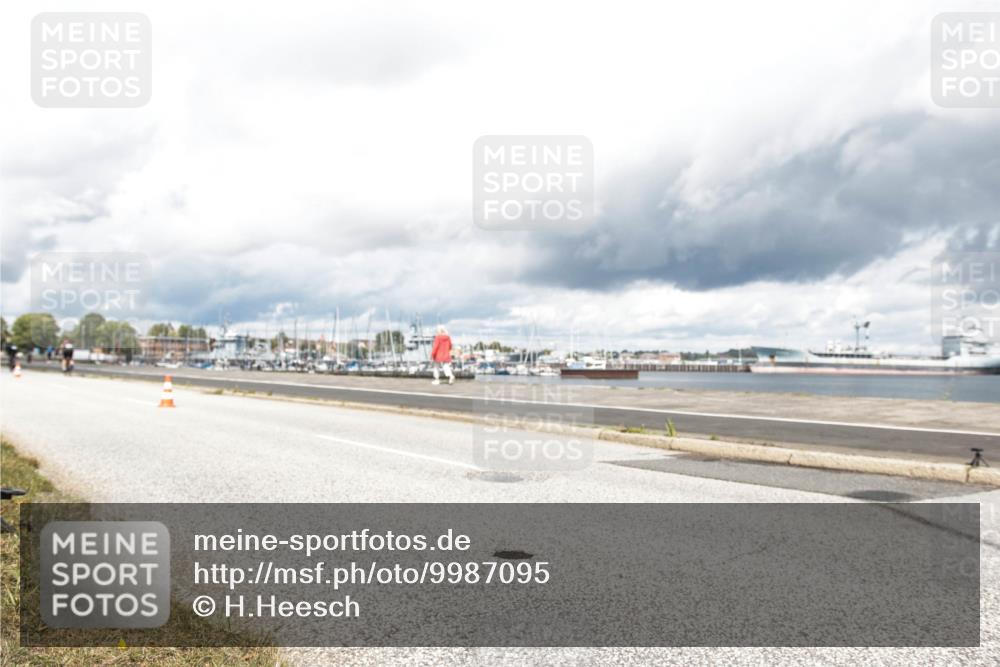 16.08.2026 - KN Förde Triathlon 2026 H.Heesch http://msf.ph/oto/9987095 16.08.2026 13:01:53 Radfahren 532, 598, 719, 730, 733, 738 meine-sportfotos.de