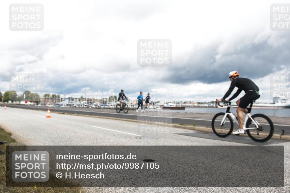 16.08.2026 - KN Förde Triathlon 2026 H.Heesch http://msf.ph/oto/9987105 16.08.2026 13:02:27 Radfahren 506, 559, 604, 705, 742 meine-sportfotos.de