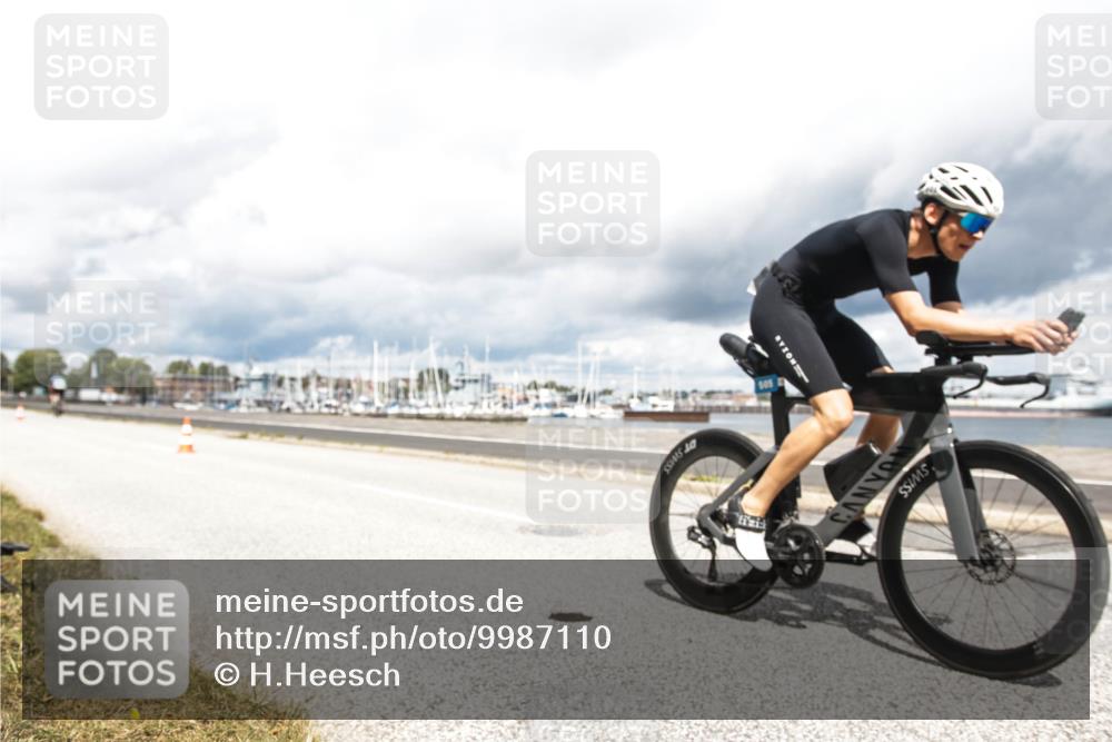 16.08.2026 - KN Förde Triathlon 2026 H.Heesch http://msf.ph/oto/9987110 16.08.2026 13:02:41 Radfahren 502, 505, 557, 599, 701, 707 meine-sportfotos.de