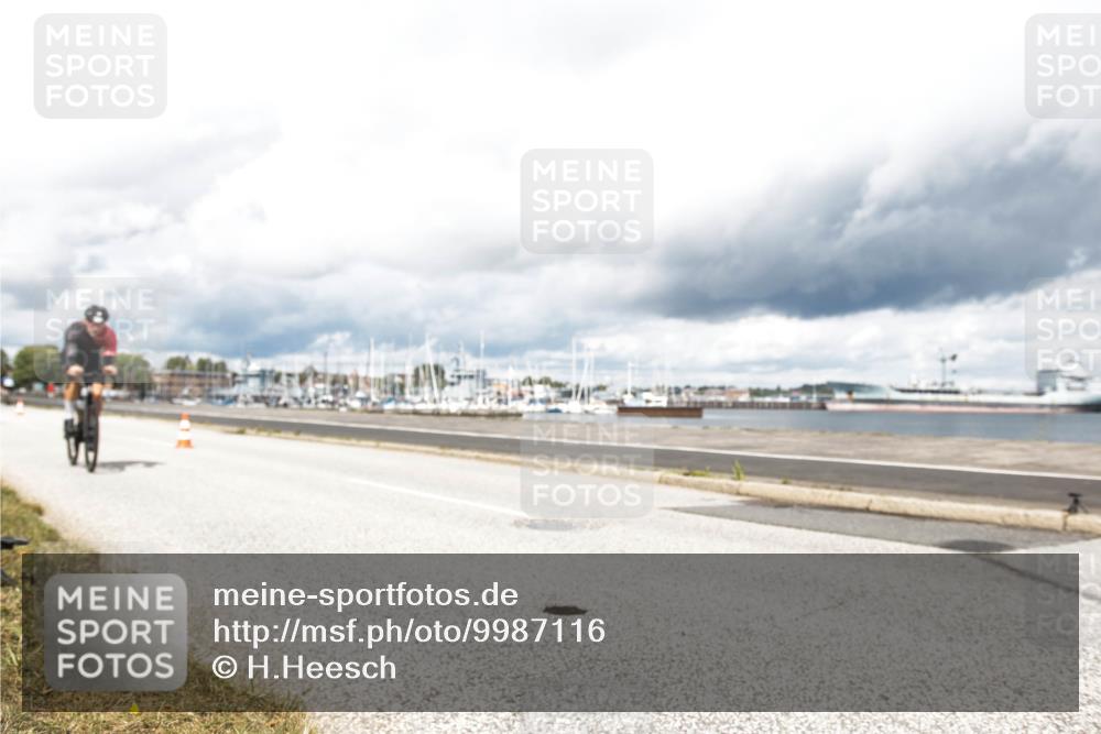 16.08.2026 - KN Förde Triathlon 2026 H.Heesch http://msf.ph/oto/9987116 16.08.2026 13:02:43 Radfahren 502, 557, 701, 707 meine-sportfotos.de