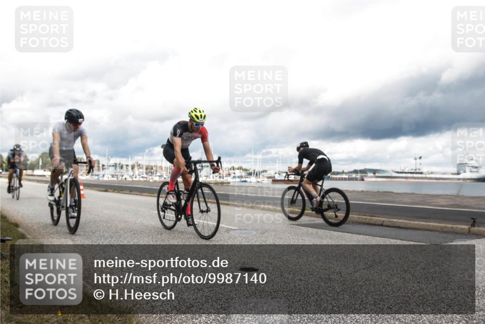 16.08.2026 - KN Förde Triathlon 2026 H.Heesch http://msf.ph/oto/9987140 16.08.2026 13:03:36 Radfahren 504, 518, 523, 531, 535, 548, 549, 573, 574 meine-sportfotos.de