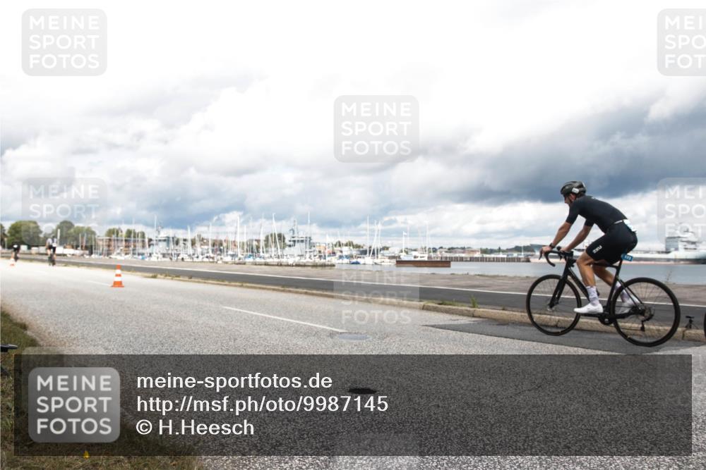 16.08.2026 - KN Förde Triathlon 2026 H.Heesch http://msf.ph/oto/9987145 16.08.2026 13:03:40 Radfahren 518, 531, 535, 546, 548, 567, 585 meine-sportfotos.de