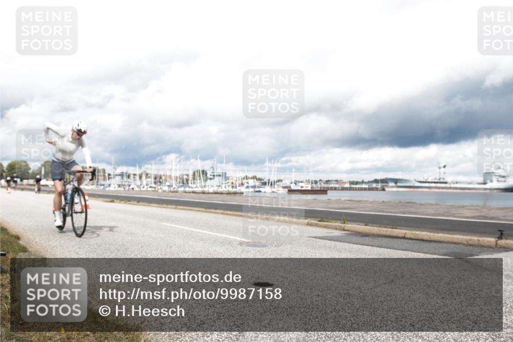 16.08.2026 - KN Förde Triathlon 2026 H.Heesch http://msf.ph/oto/9987158 16.08.2026 13:03:51 Radfahren 561, 580, 726 meine-sportfotos.de