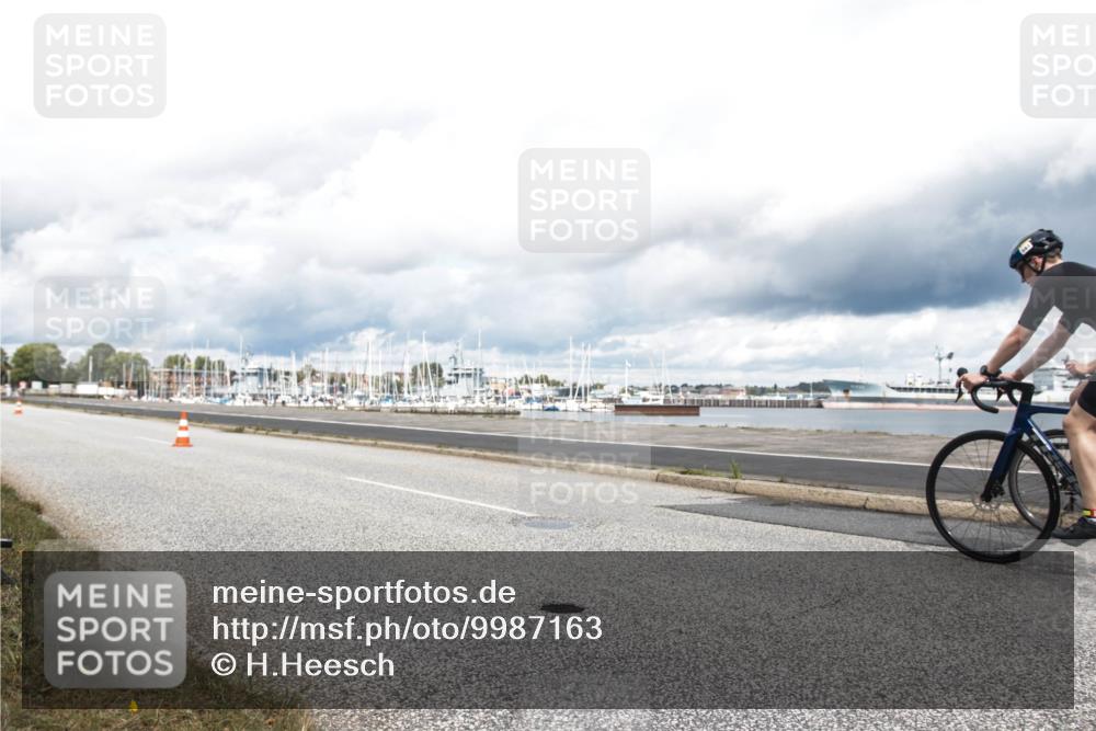 16.08.2026 - KN Förde Triathlon 2026 H.Heesch http://msf.ph/oto/9987163 16.08.2026 13:03:55 Radfahren 503, 719, 733 meine-sportfotos.de