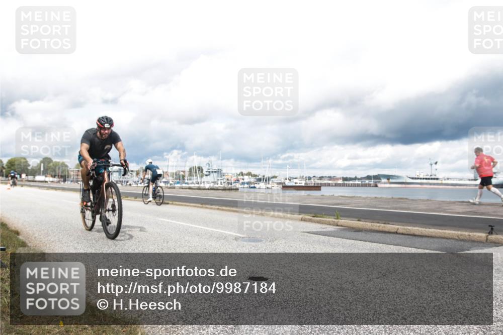 16.08.2026 - KN Förde Triathlon 2026 H.Heesch http://msf.ph/oto/9987184 16.08.2026 13:04:18 Radfahren 575, 606 meine-sportfotos.de