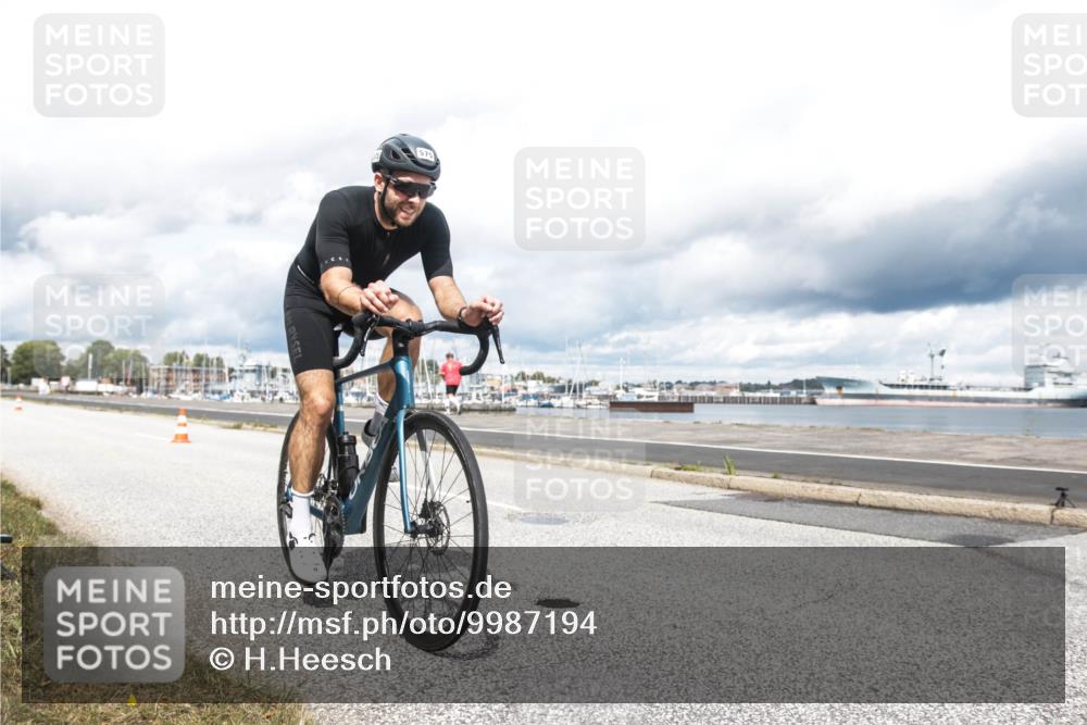 16.08.2026 - KN Förde Triathlon 2026 H.Heesch http://msf.ph/oto/9987194 16.08.2026 13:04:24 Radfahren 575 meine-sportfotos.de