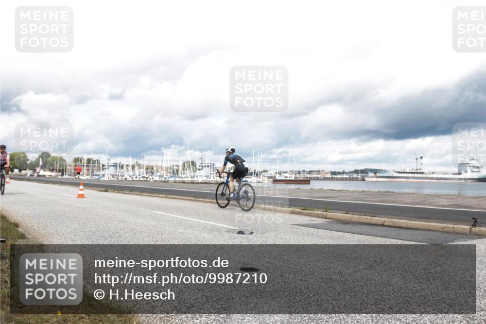 16.08.2026 - KN Förde Triathlon 2026 H.Heesch http://msf.ph/oto/9987210 16.08.2026 13:04:35 Radfahren 534, 550, 610 meine-sportfotos.de