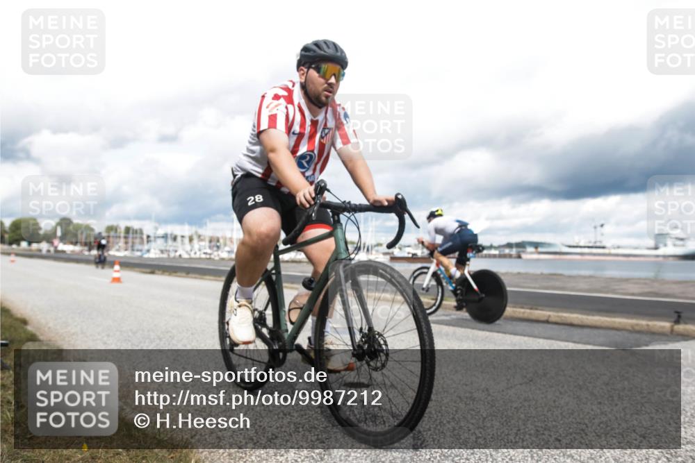 16.08.2026 - KN Förde Triathlon 2026 H.Heesch http://msf.ph/oto/9987212 16.08.2026 13:04:36 Radfahren 534, 550, 610 meine-sportfotos.de