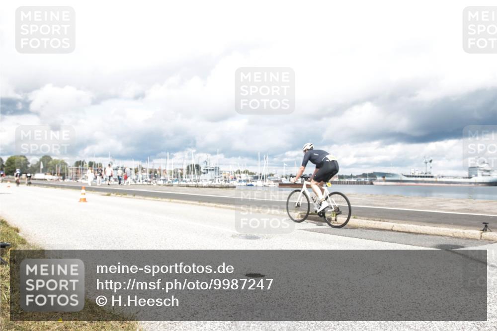 16.08.2026 - KN Förde Triathlon 2026 H.Heesch http://msf.ph/oto/9987247 16.08.2026 13:05:06 Radfahren 196, 502, 508, 708, 740, 742 meine-sportfotos.de