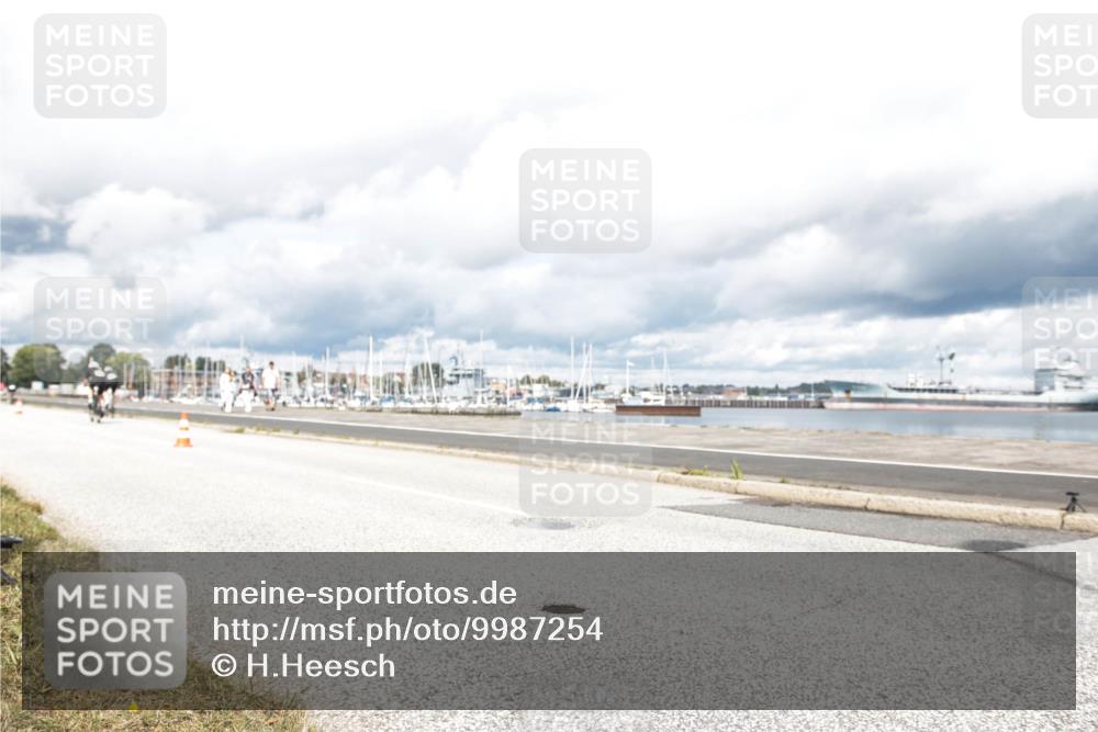 16.08.2026 - KN Förde Triathlon 2026 H.Heesch http://msf.ph/oto/9987254 16.08.2026 13:05:08 Radfahren 196, 502, 512, 711 meine-sportfotos.de