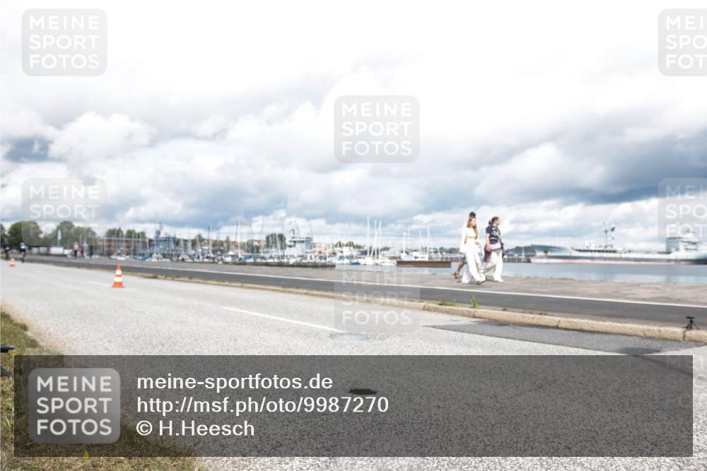 16.08.2026 - KN Förde Triathlon 2026 H.Heesch http://msf.ph/oto/9987270 16.08.2026 13:05:27 Radfahren 511, 566, 579 meine-sportfotos.de