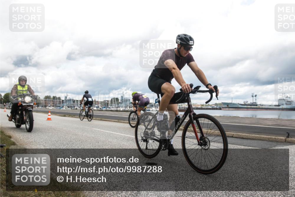 16.08.2026 - KN Förde Triathlon 2026 H.Heesch http://msf.ph/oto/9987288 16.08.2026 13:06:10 Radfahren 514, 535, 567, 585, 591, 609, 715 meine-sportfotos.de