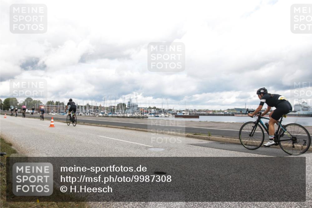 16.08.2026 - KN Förde Triathlon 2026 H.Heesch http://msf.ph/oto/9987308 16.08.2026 13:06:33 Radfahren 545, 571, 580 meine-sportfotos.de