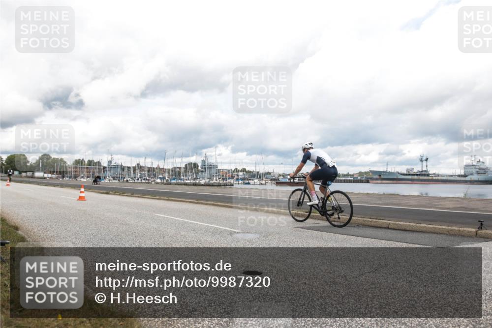 16.08.2026 - KN Förde Triathlon 2026 H.Heesch http://msf.ph/oto/9987320 16.08.2026 13:06:59 Radfahren 525, 551, 583, 723 meine-sportfotos.de