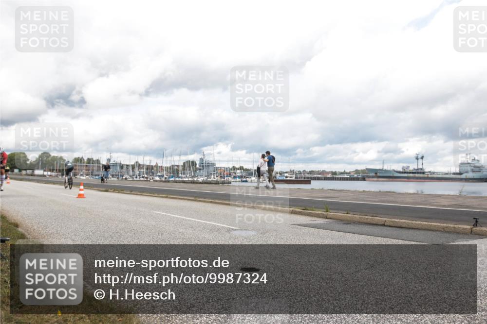 16.08.2026 - KN Förde Triathlon 2026 H.Heesch http://msf.ph/oto/9987324 16.08.2026 13:07:07 Radfahren 509, 543, 727 meine-sportfotos.de