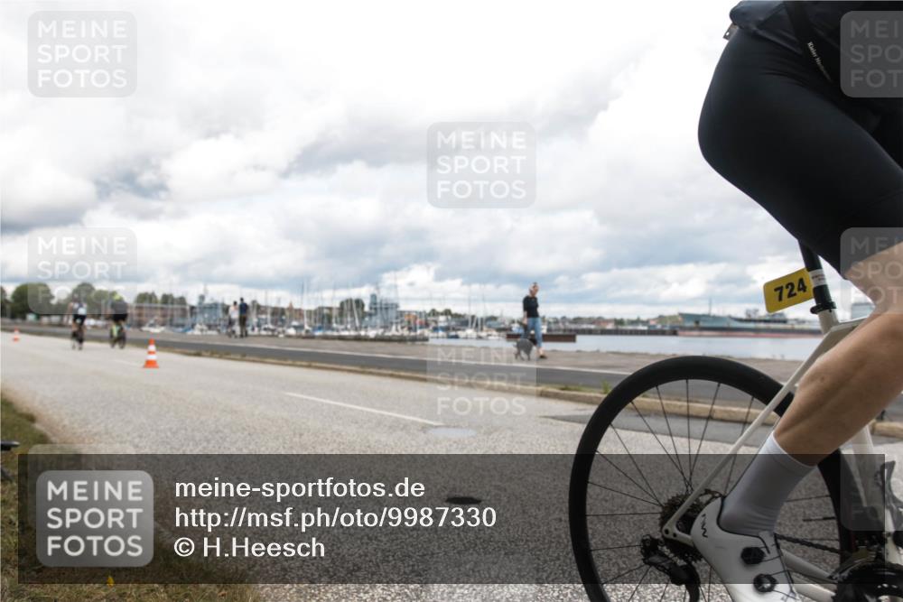 16.08.2026 - KN Förde Triathlon 2026 H.Heesch http://msf.ph/oto/9987330 16.08.2026 13:07:20 Radfahren 552, 724, 740 meine-sportfotos.de